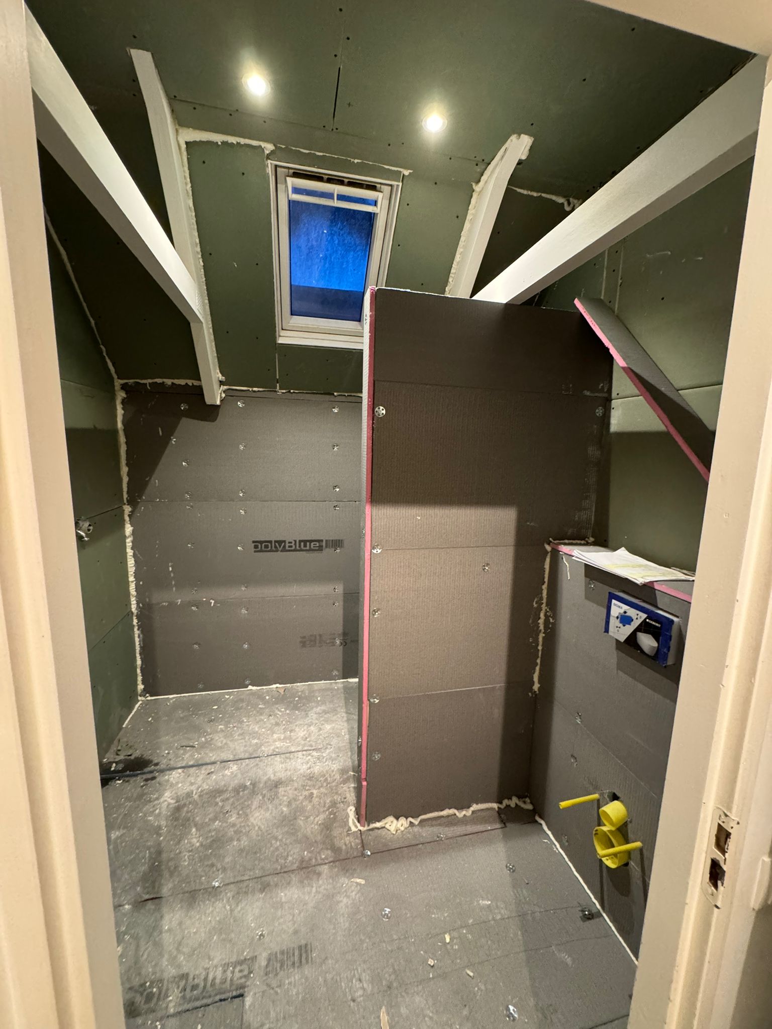 Rotterdam badkamer constructie fase met waterproofing